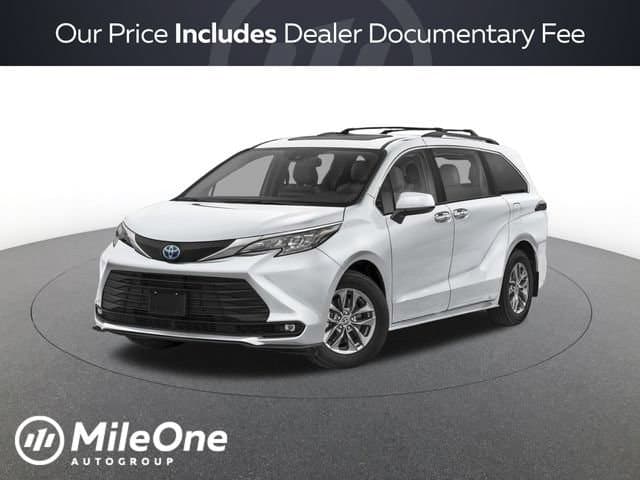 2026 Toyota Sienna XLE — photo 1 of 25