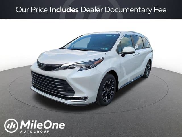 2026 Toyota Sienna Platinum — photo 1 of 32