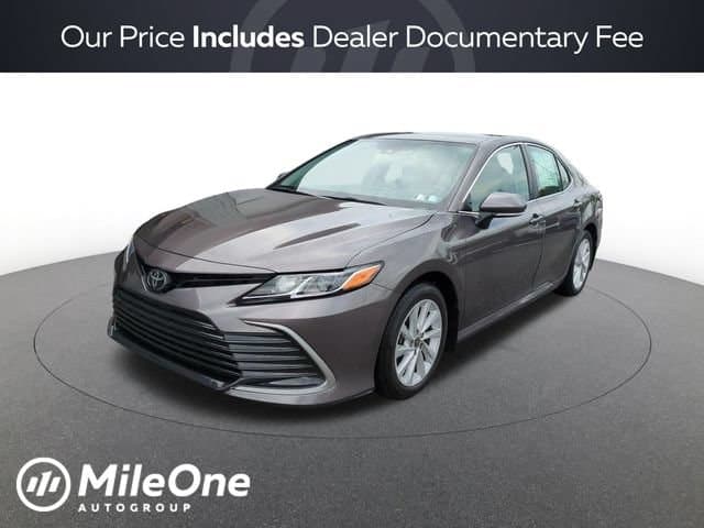 2024 Toyota Camry LE — photo 1 of 23