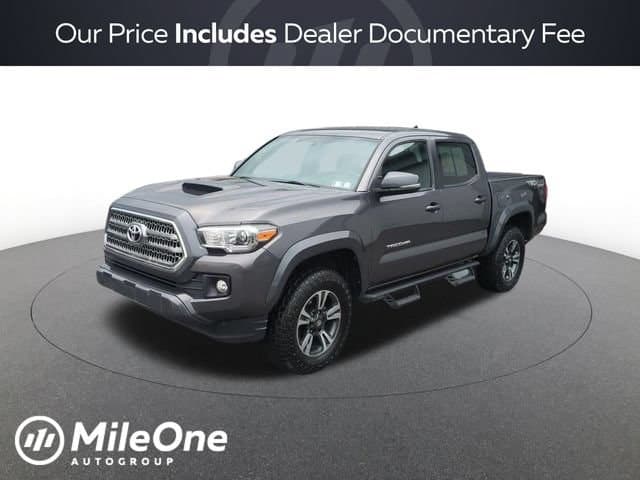 2017 Toyota Tacoma TRD Sport — photo 1 of 23