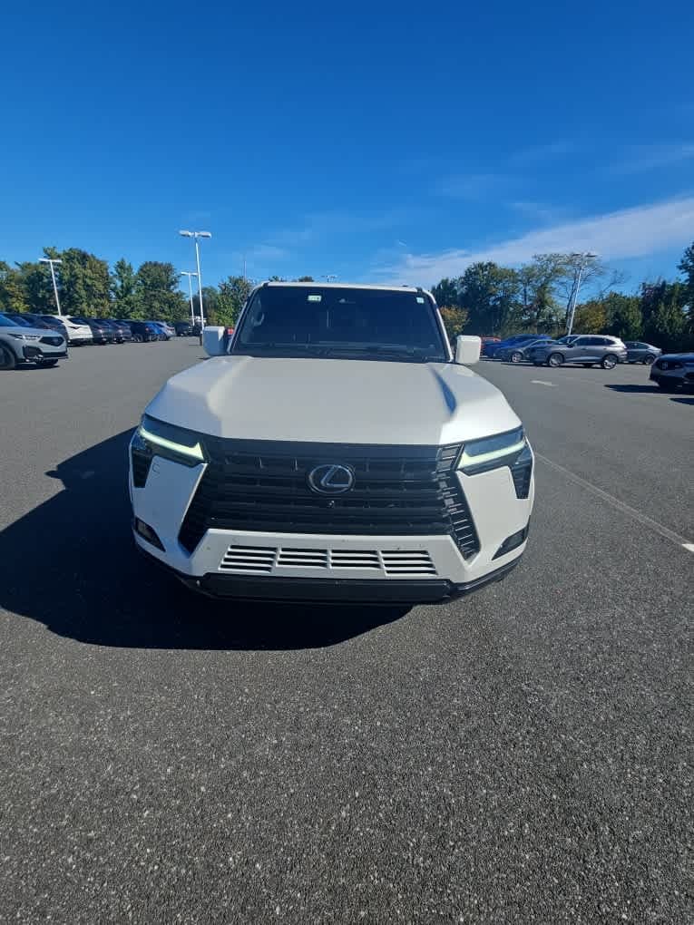 2024 Lexus GX Base — photo 1 of 3