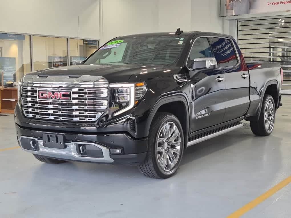 2025 GMC Sierra 1500 Denali — photo 1 of 25