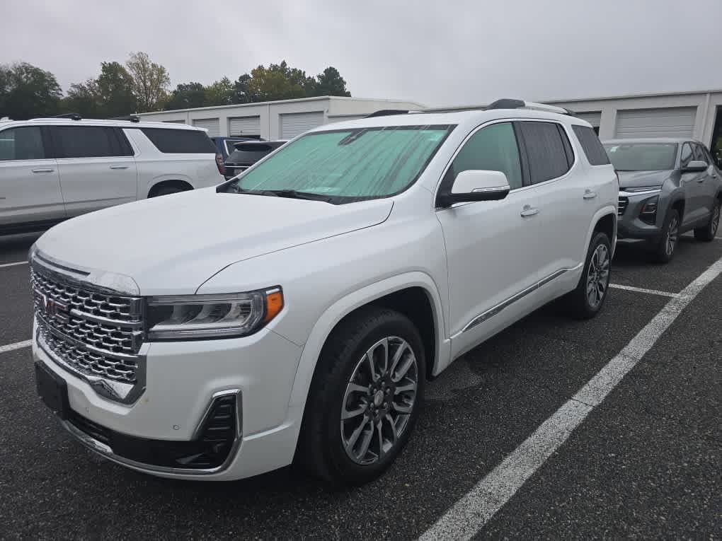 2020 GMC Acadia Denali — photo 1 of 8