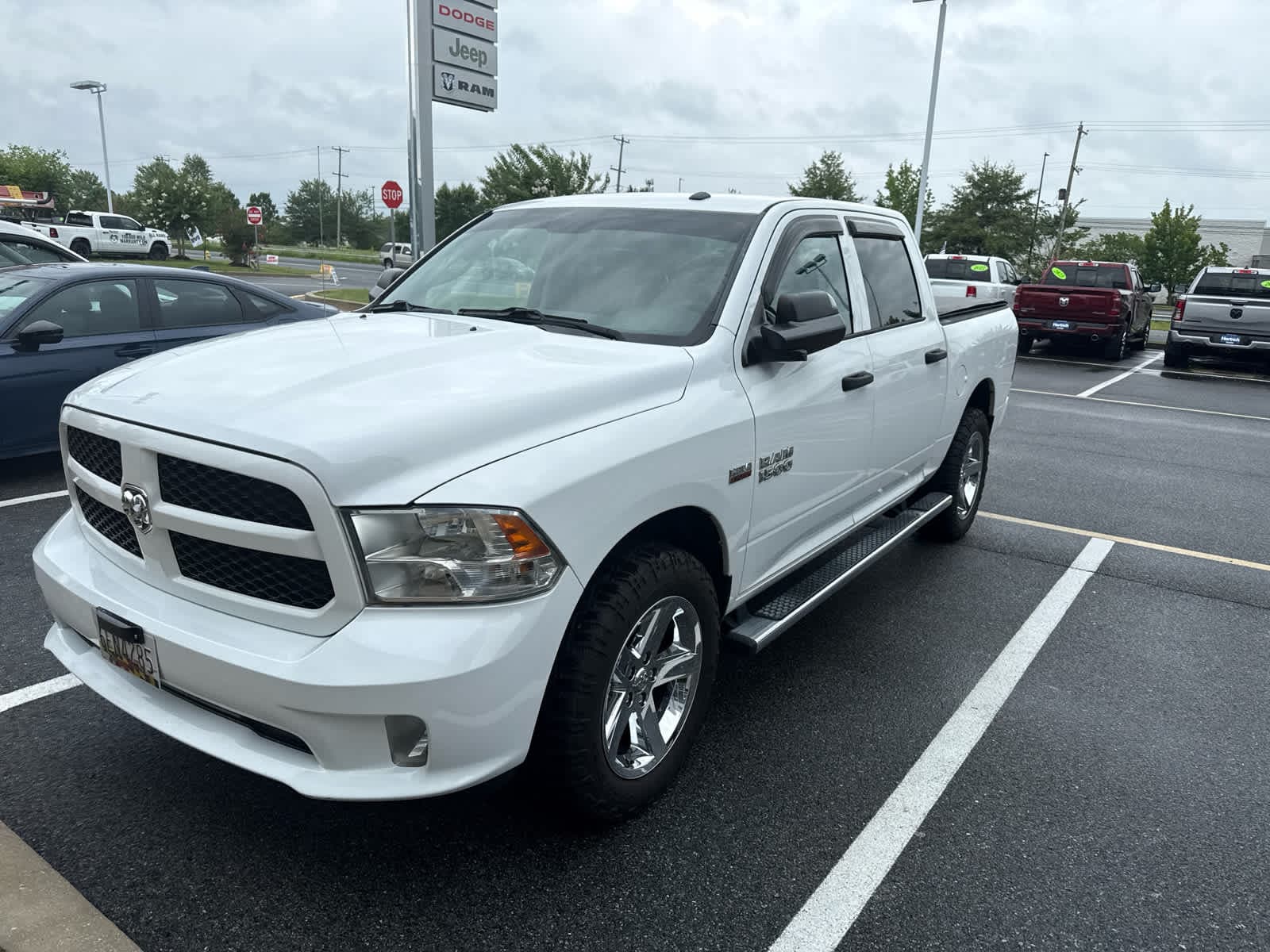 2017 RAM 1500 Express 4x4 Crew Cab 57 Box — photo 1 of 5