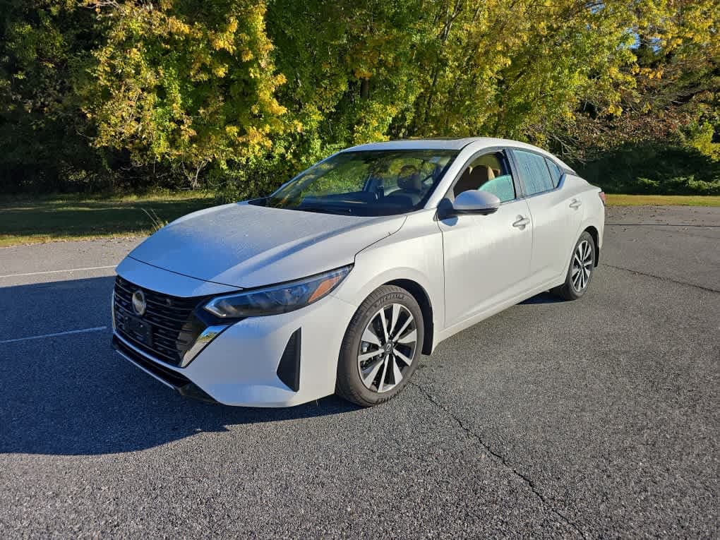 2025 Nissan Sentra SV — photo 1 of 19