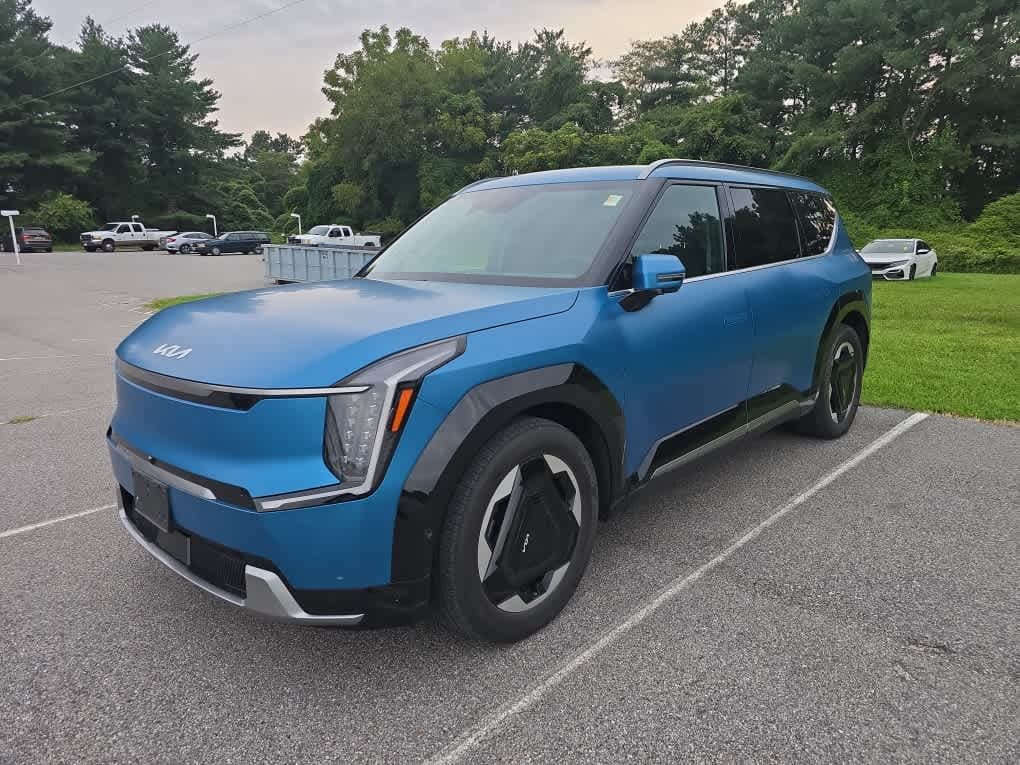 2024 Kia EV9 Land — photo 1 of 18