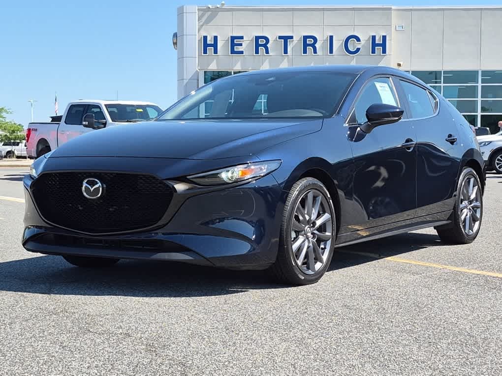 2022 Mazda Mazda3 Hatchback Select — photo 1 of 20