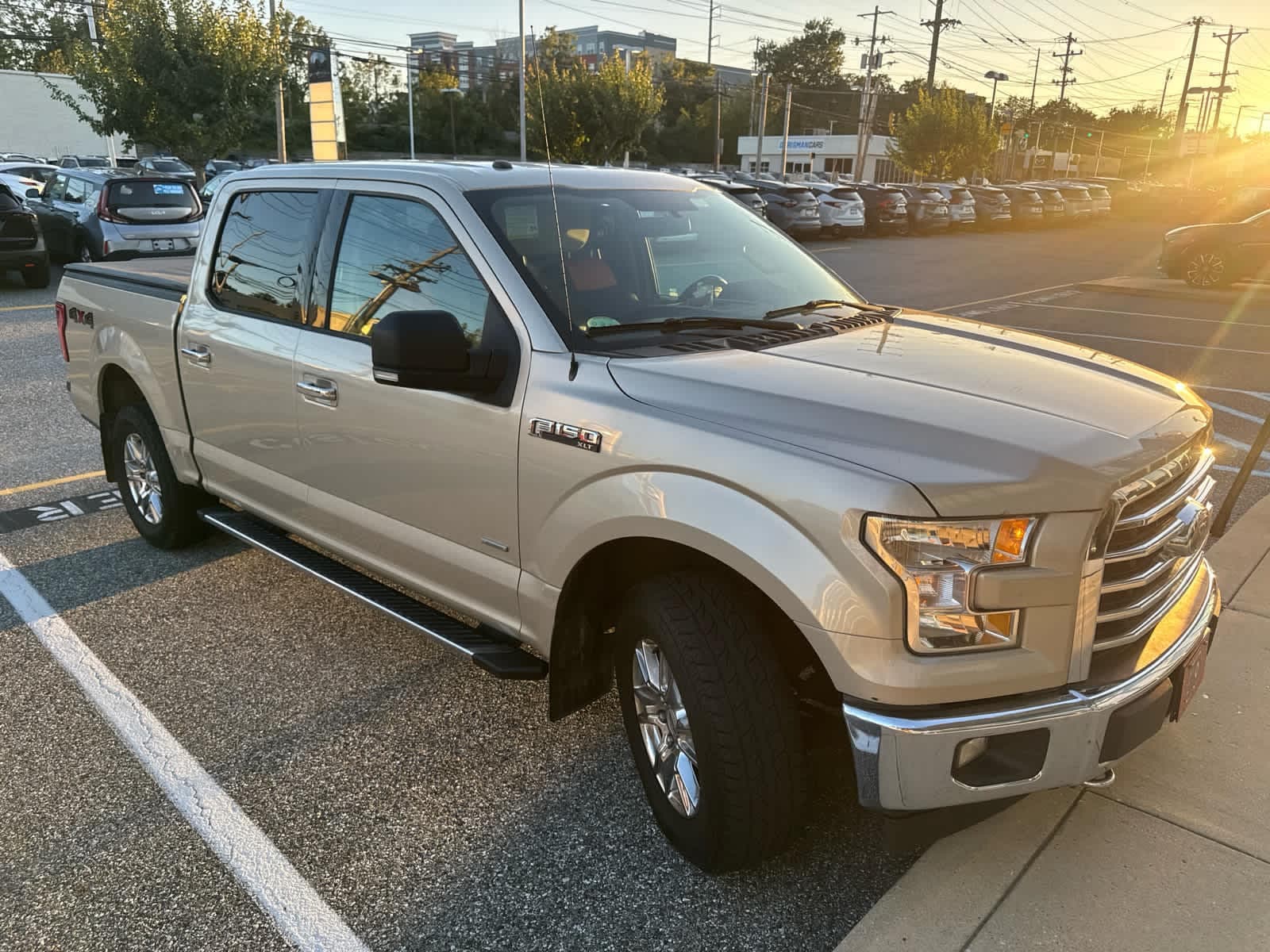 2017 Ford F-150 XLT — photo 1 of 3