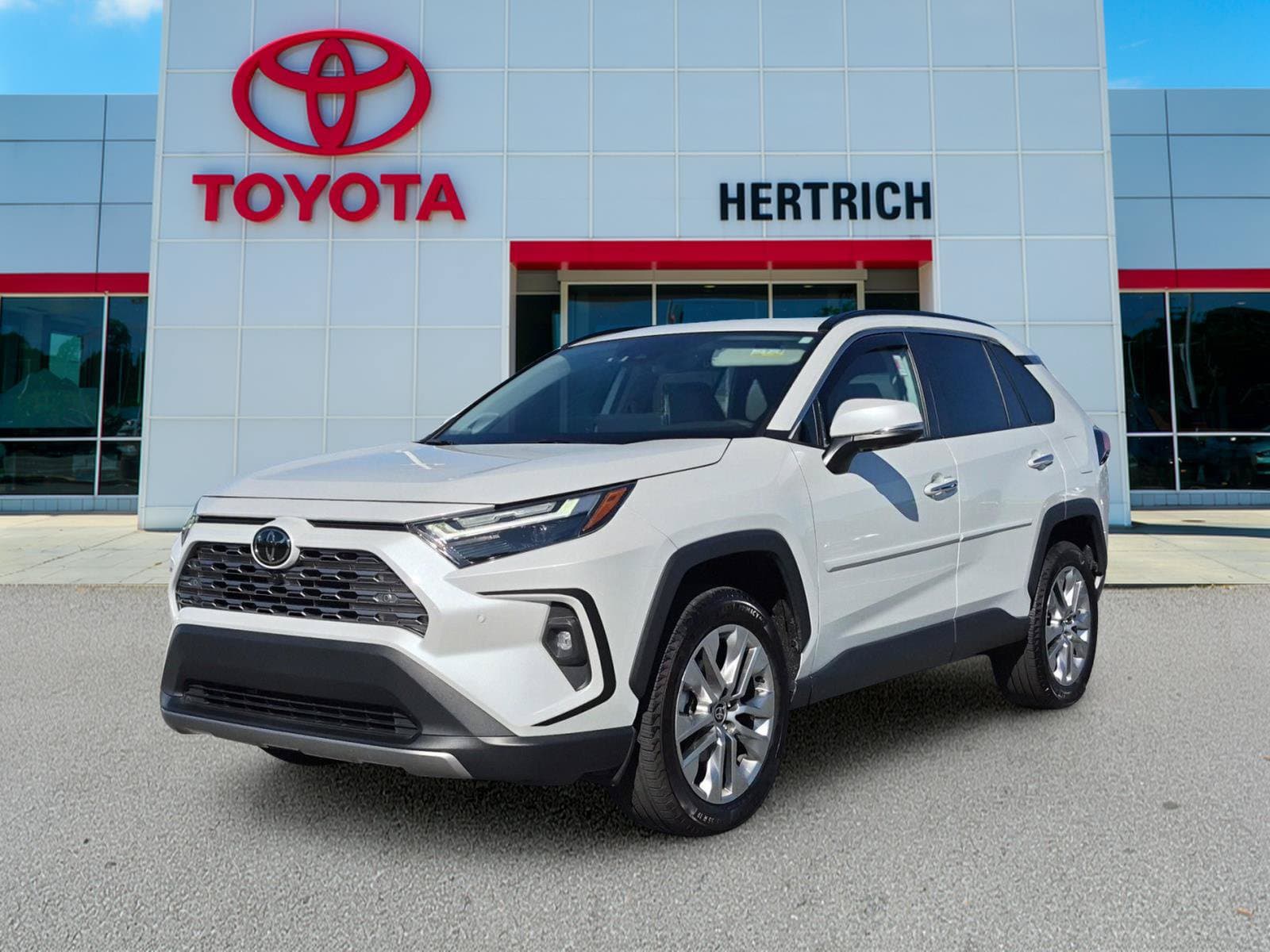 2024 Toyota RAV4 Limited — photo 1 of 19