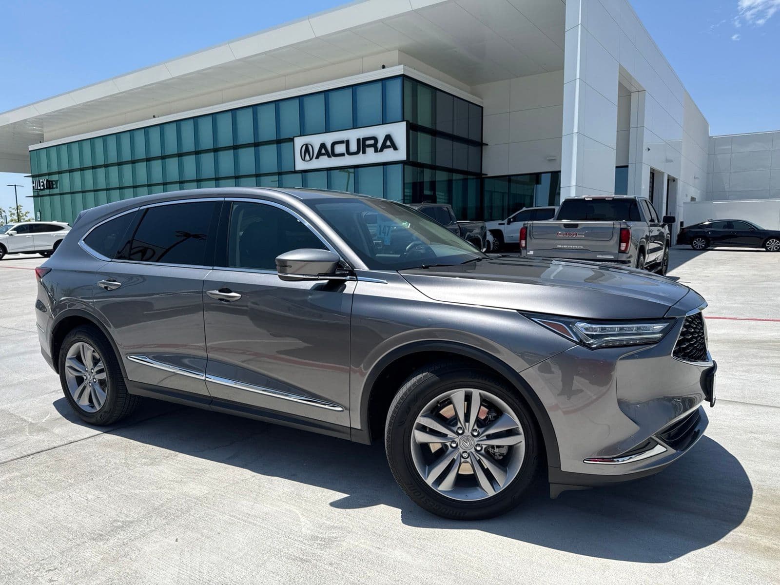 2024 Acura MDX SH-AWD — photo 1 of 10