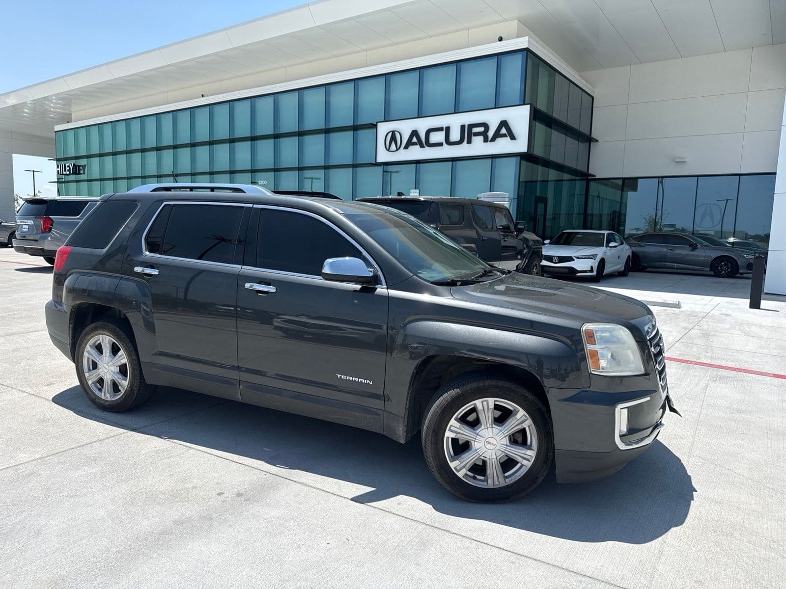 2017 GMC Terrain SLT — photo 1 of 8