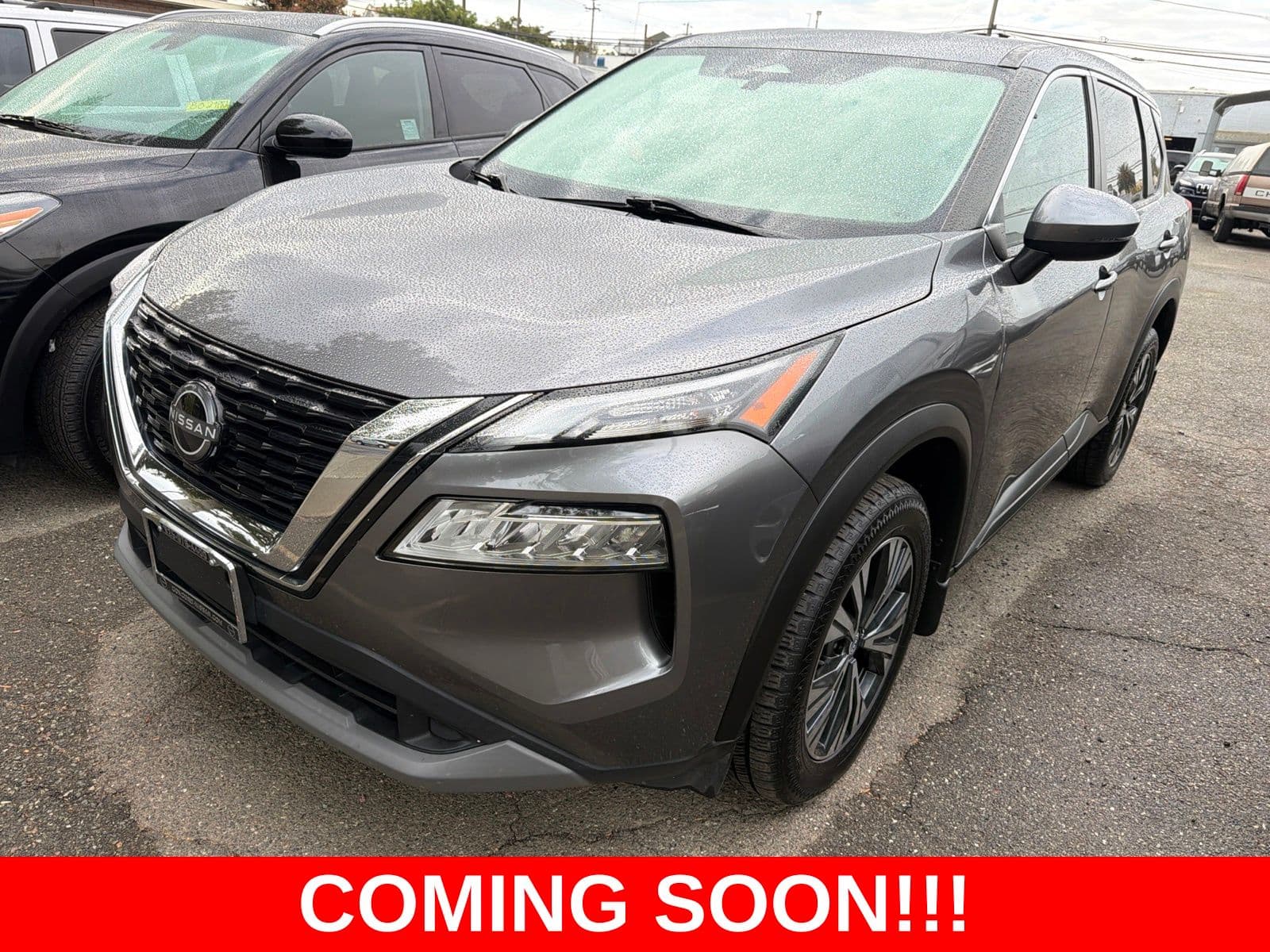 2023 Nissan Rogue SV — photo 1 of 4