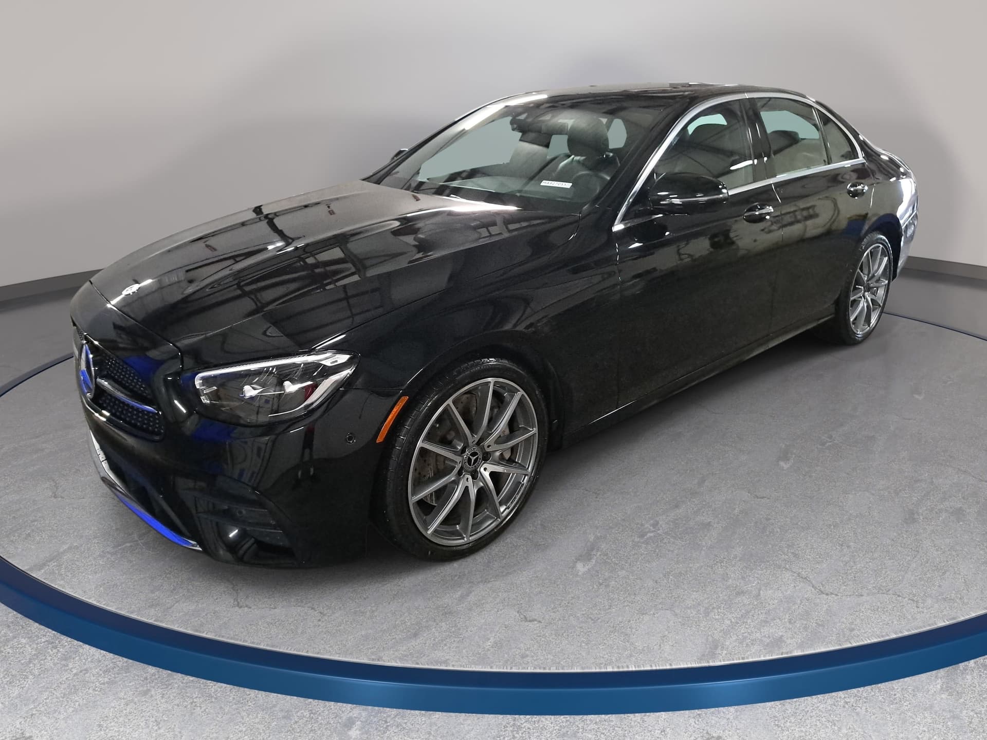 2021 Mercedes-Benz E 350 4MATIC — photo 1 of 36