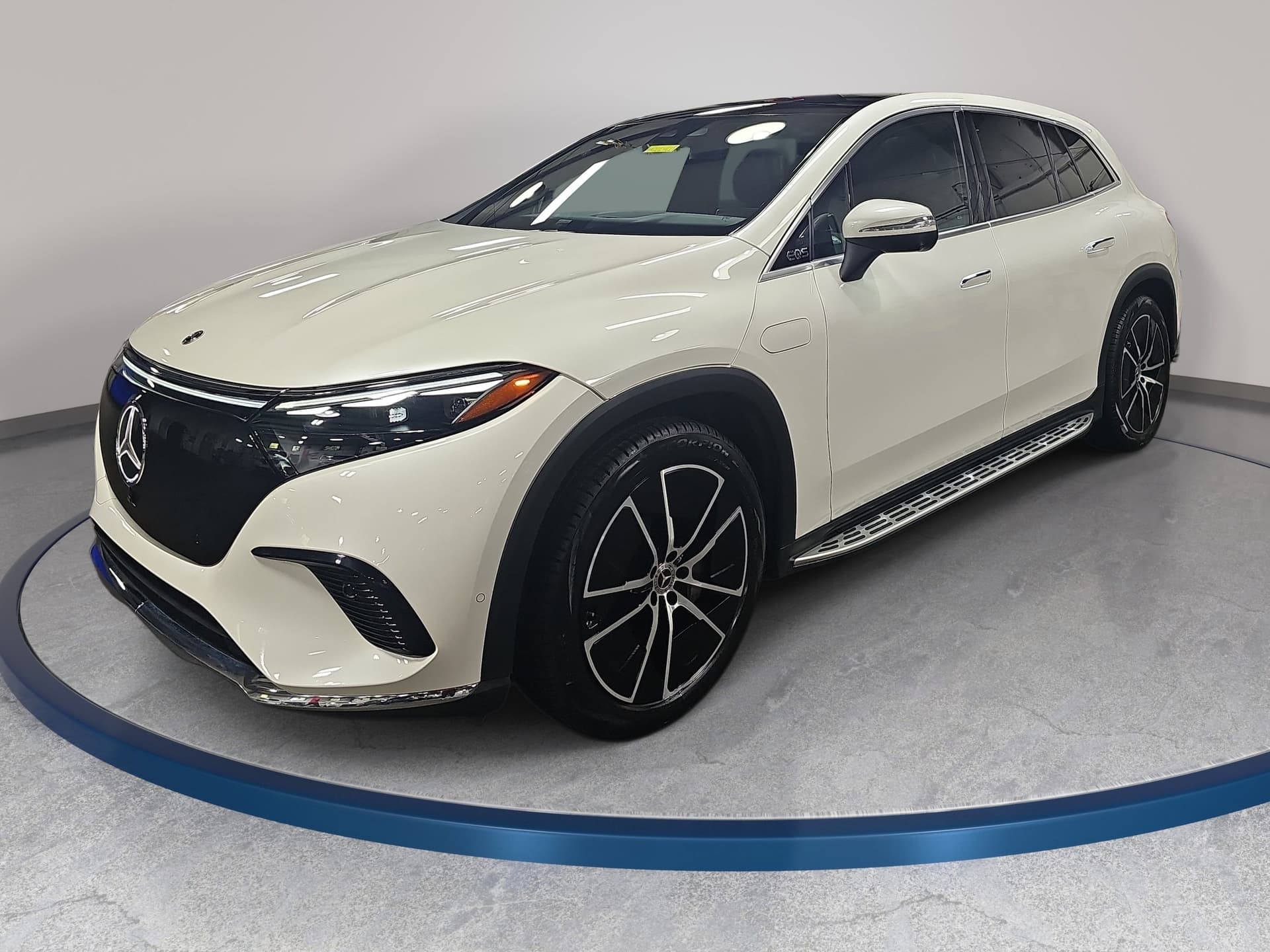 2023 Mercedes-Benz EQS Base — photo 1 of 36