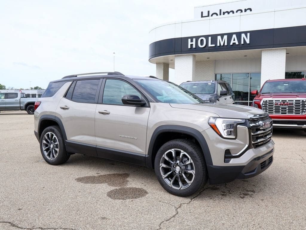 2027 GMC Terrain Elevation — photo 1 of 48