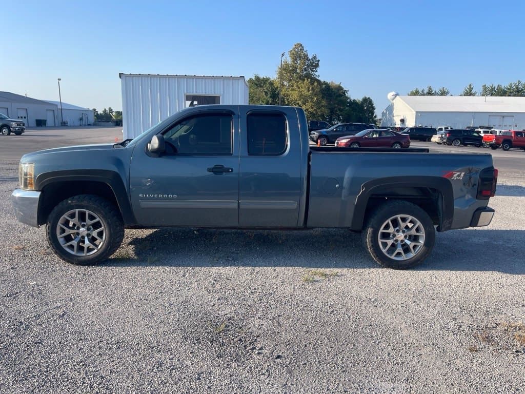 2012 Chevrolet Silverado 1500 LT — photo 1 of 10