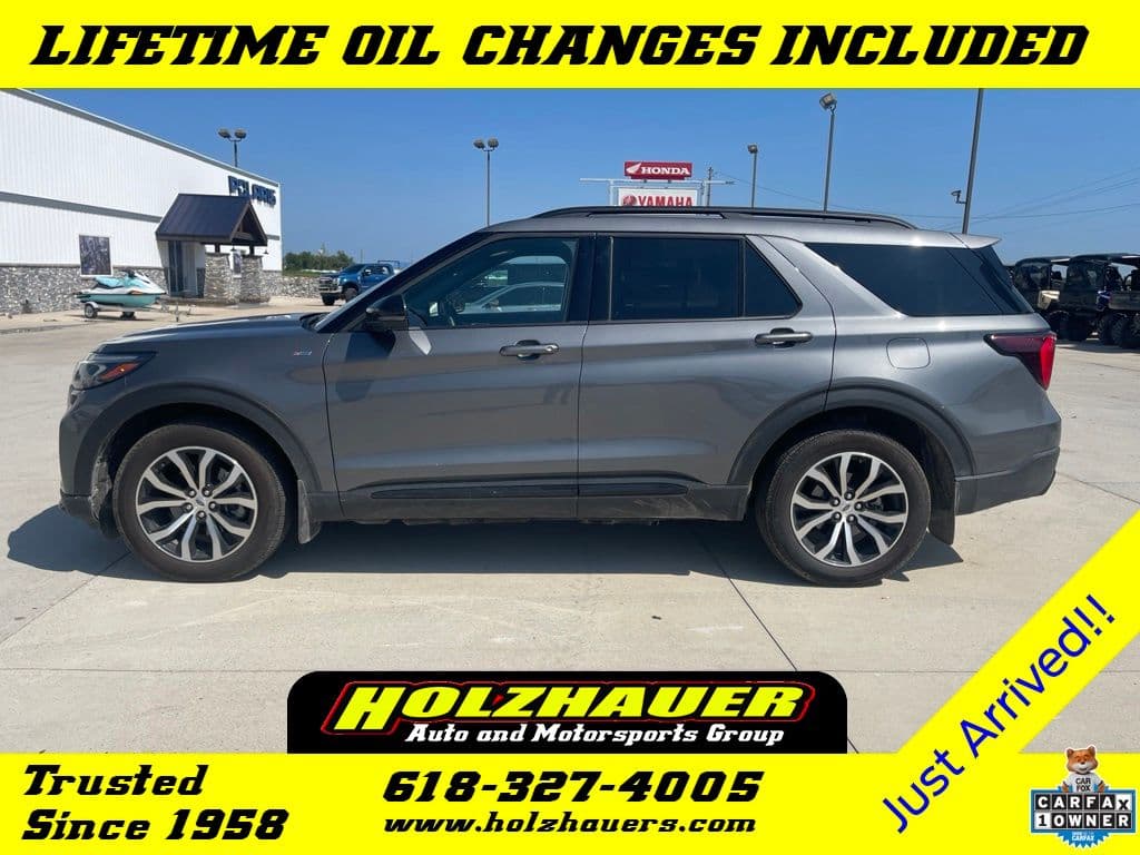 2025 Ford Explorer ST-Line — photo 1 of 6