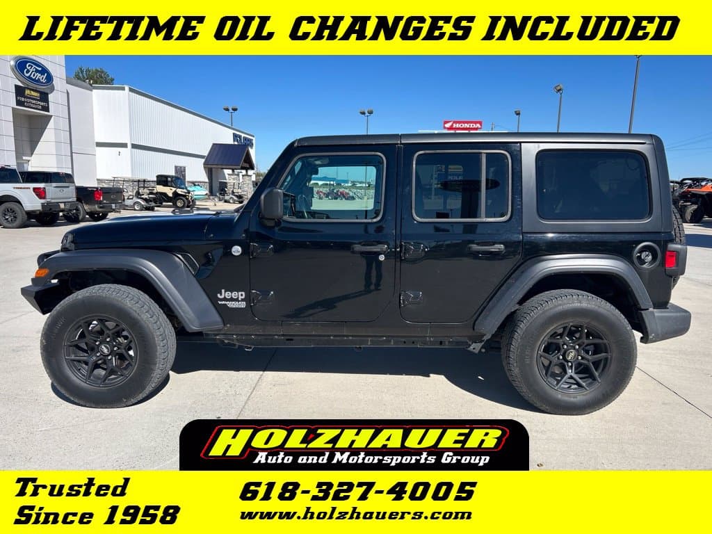 2020 Jeep Wrangler Base — photo 1 of 2