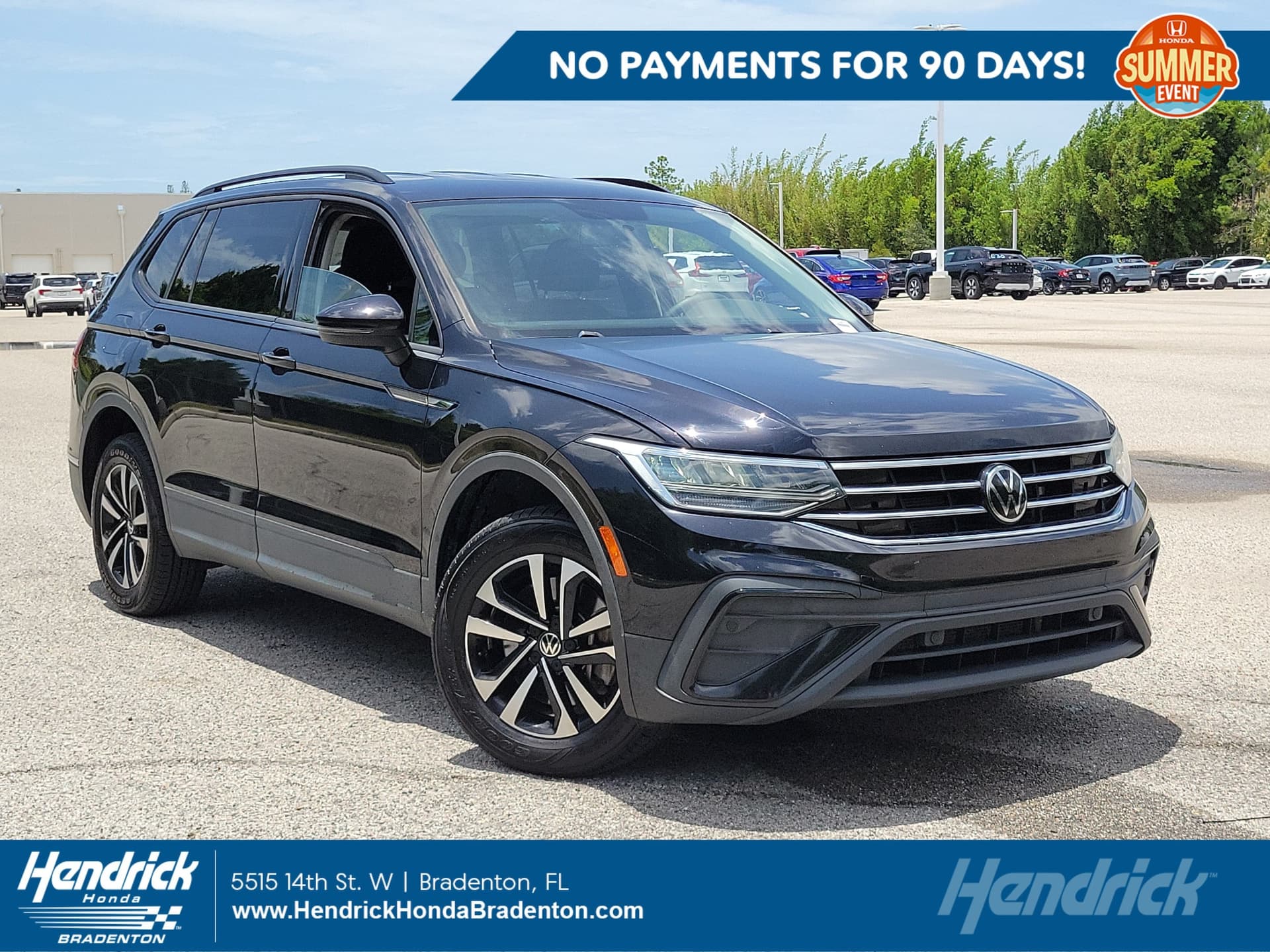 2022 Volkswagen Tiguan 2.0T S — photo 1 of 34