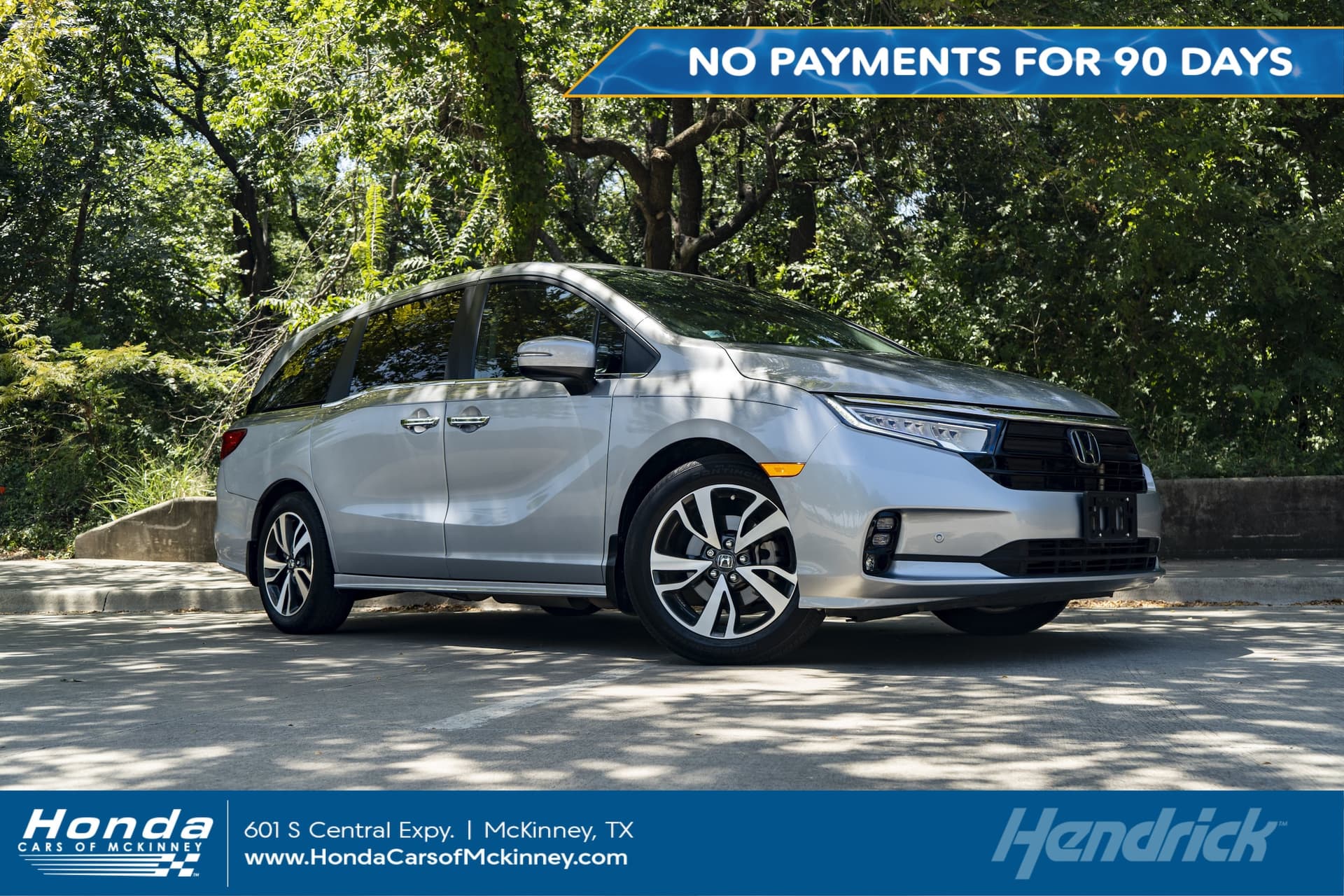 2023 Honda Odyssey Touring — photo 1 of 51