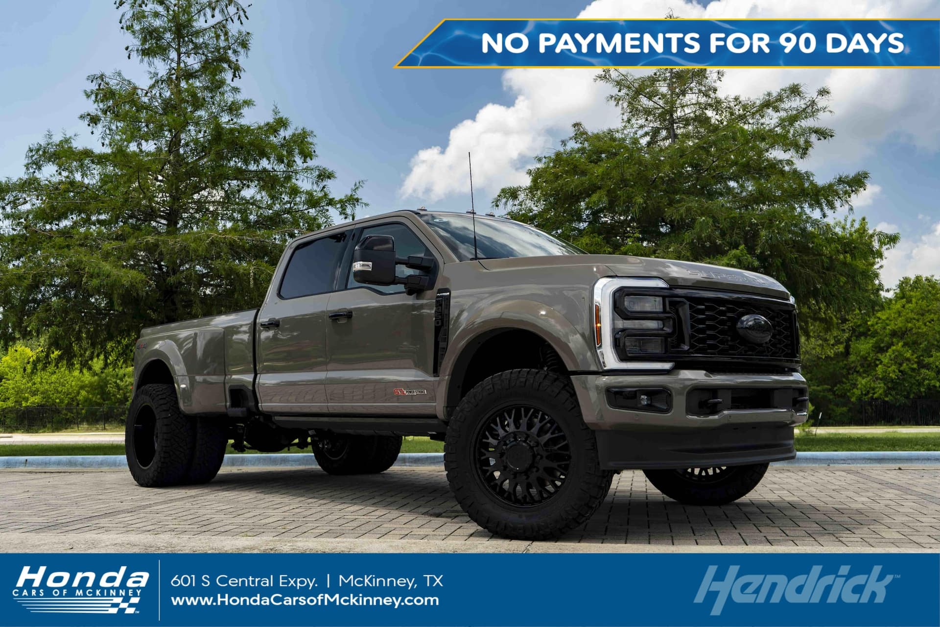 2026 Ford Super Duty F-450 DRW Platinum — photo 1 of 52