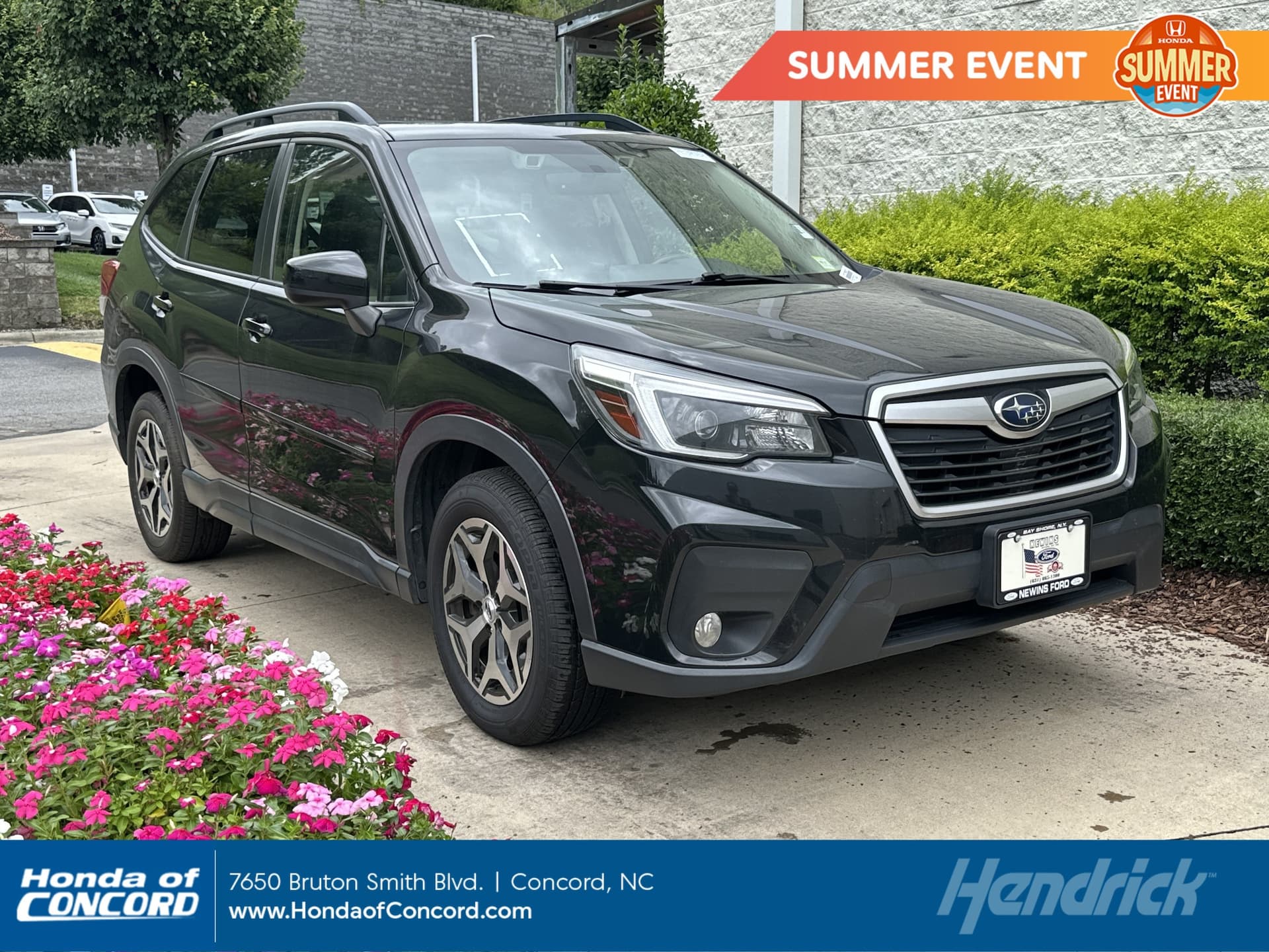 2021 Subaru Forester Premium — photo 1 of 36