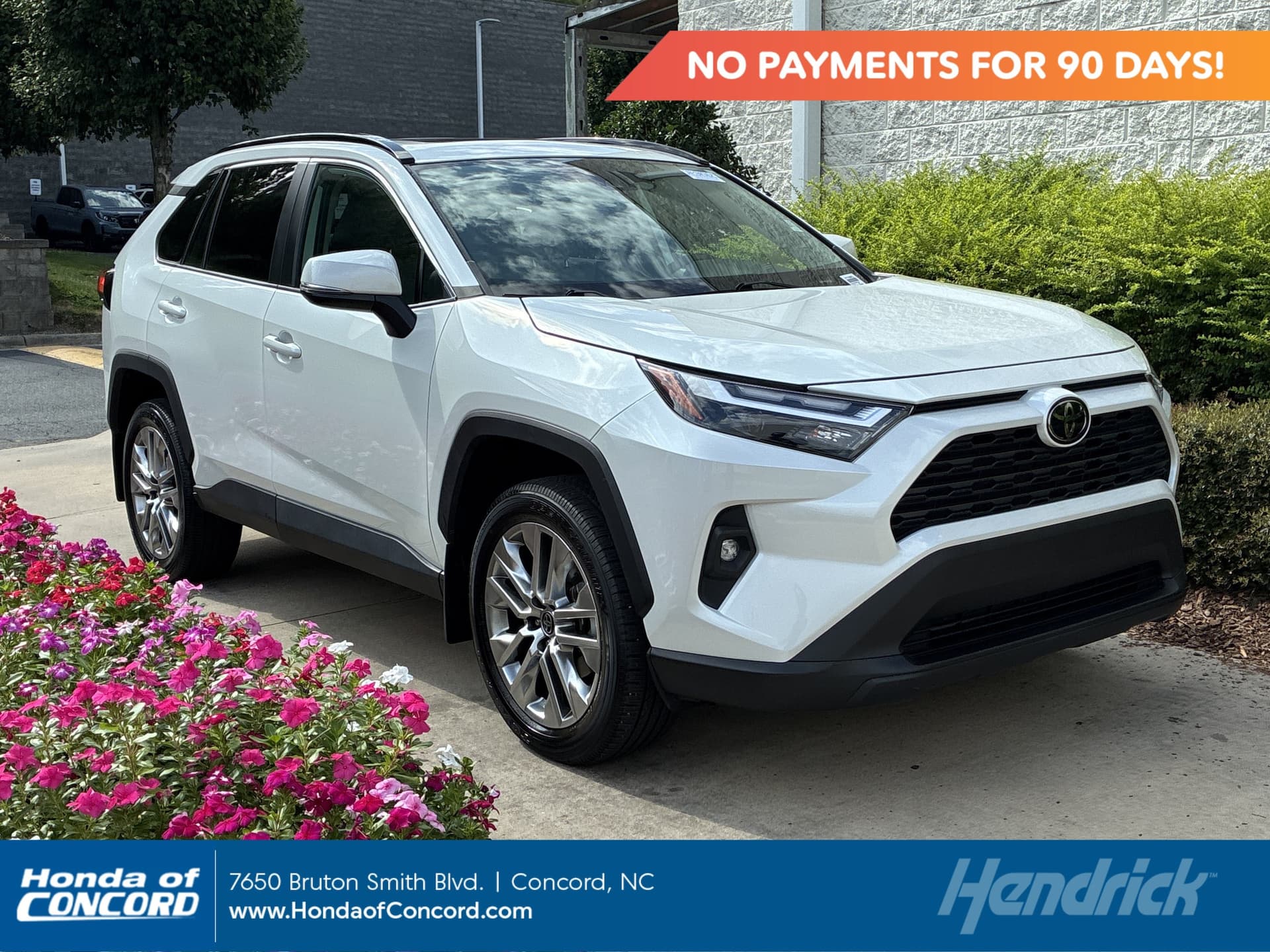 2024 Toyota RAV4 XLE Premium — photo 1 of 40
