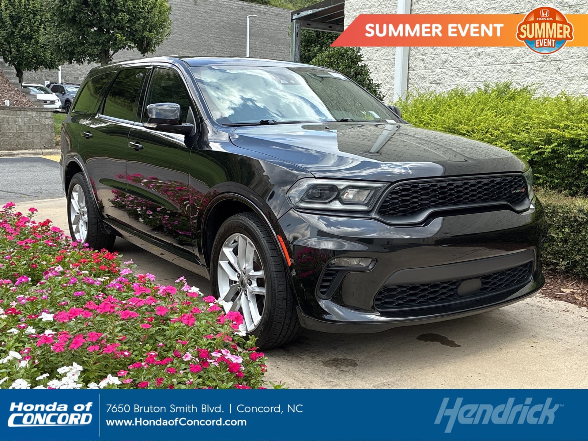 2022 Dodge Durango GT Plus — photo 1 of 37