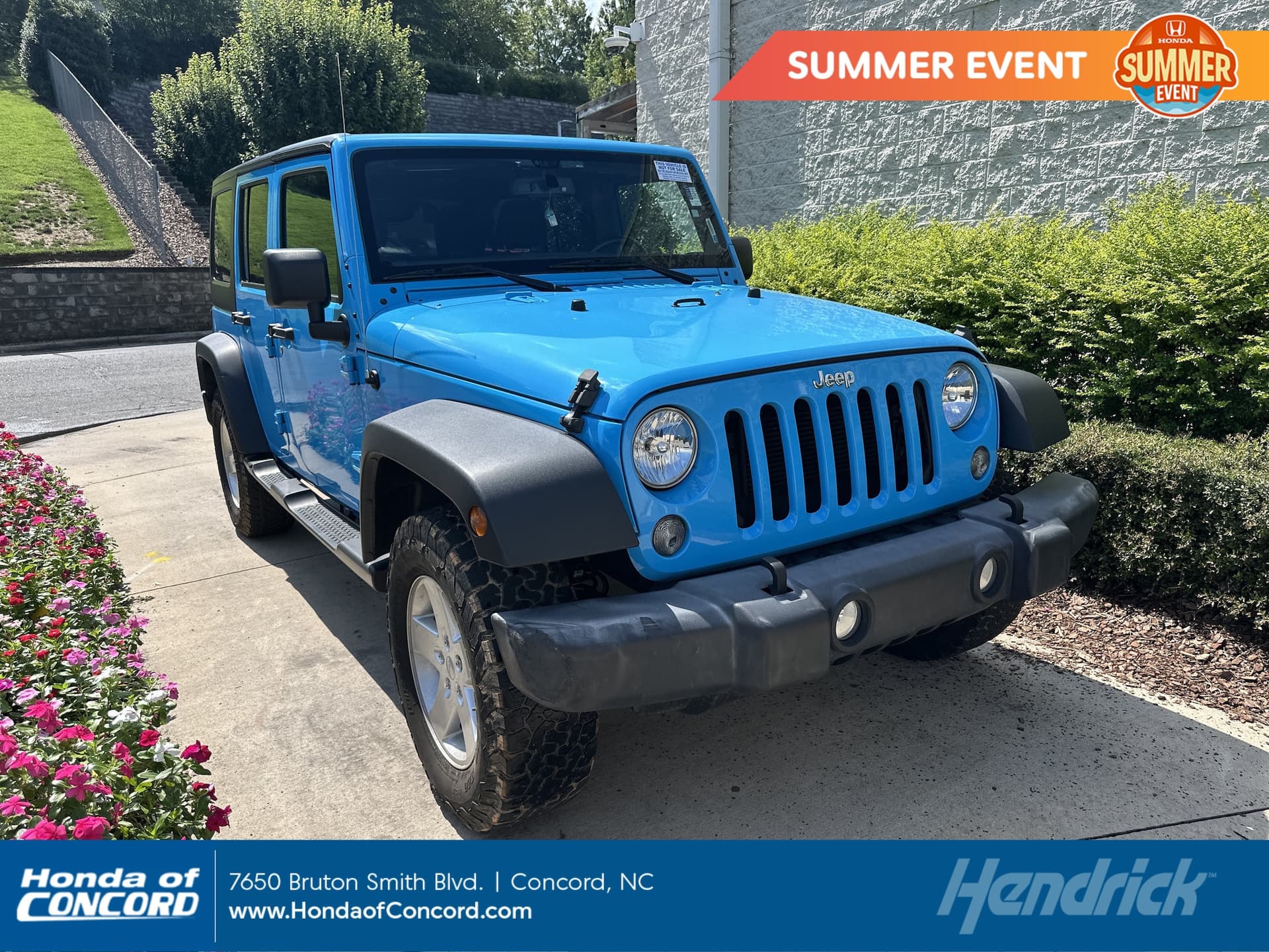 2017 Jeep Wrangler Unlimited Sport — photo 1 of 12