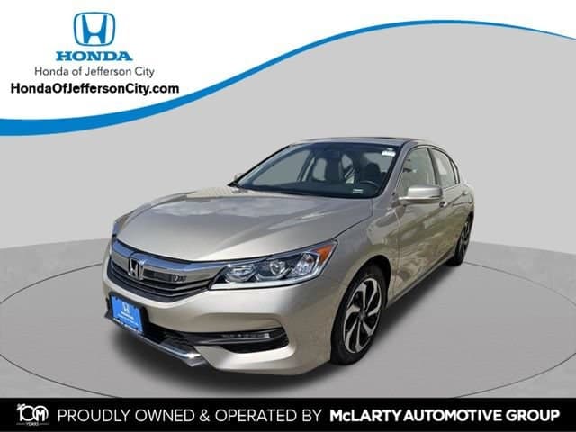 2017 Honda Accord Sedan EX-L — photo 1 of 30