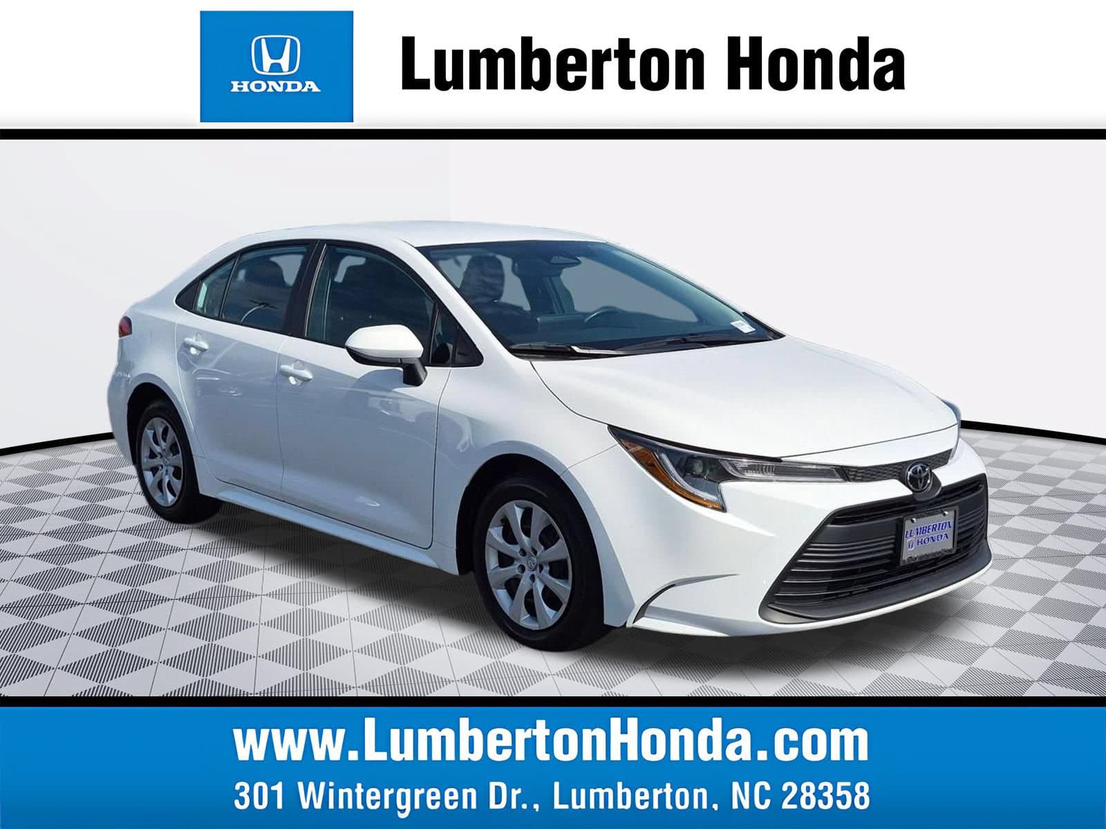 2025 Toyota Corolla LE — photo 1 of 38