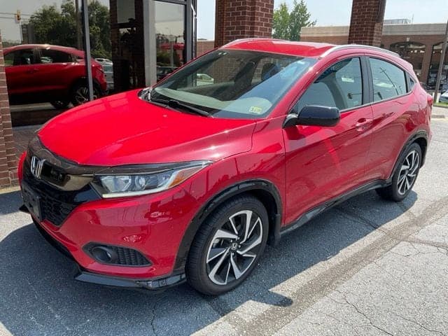2019 Honda HR-V Sport — photo 1 of 4