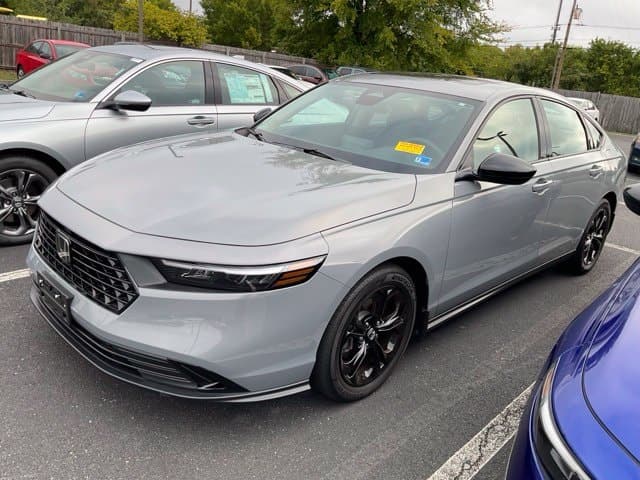 2025 Honda Accord Sedan SE — photo 1 of 4