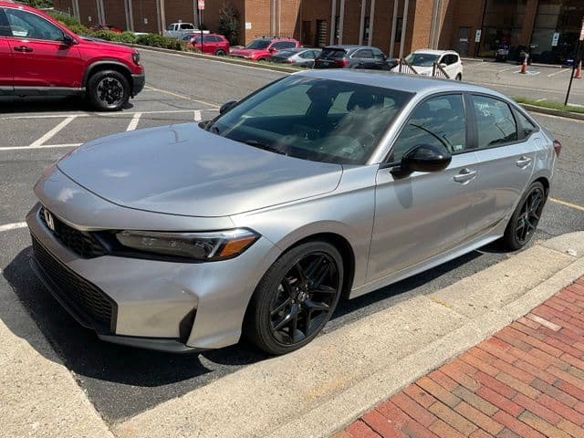 2025 Honda Civic Sedan Sport — photo 1 of 4