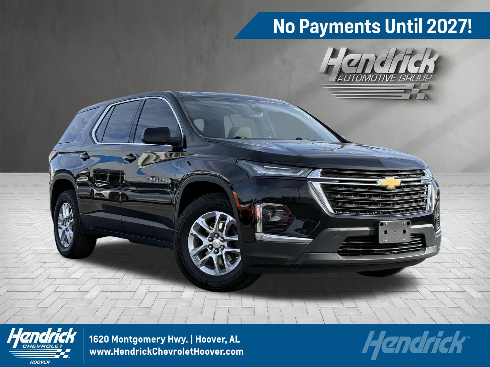 2022 Chevrolet Traverse LS — photo 1 of 17