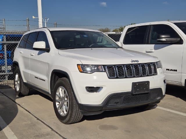 2022 Jeep Grand Cherokee WK Laredo E — photo 1 of 3
