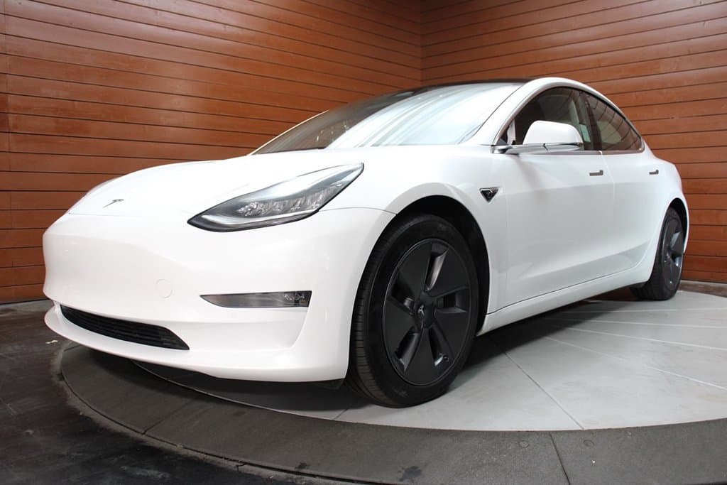 2020 Tesla Model 3 Long Range — photo 1 of 60