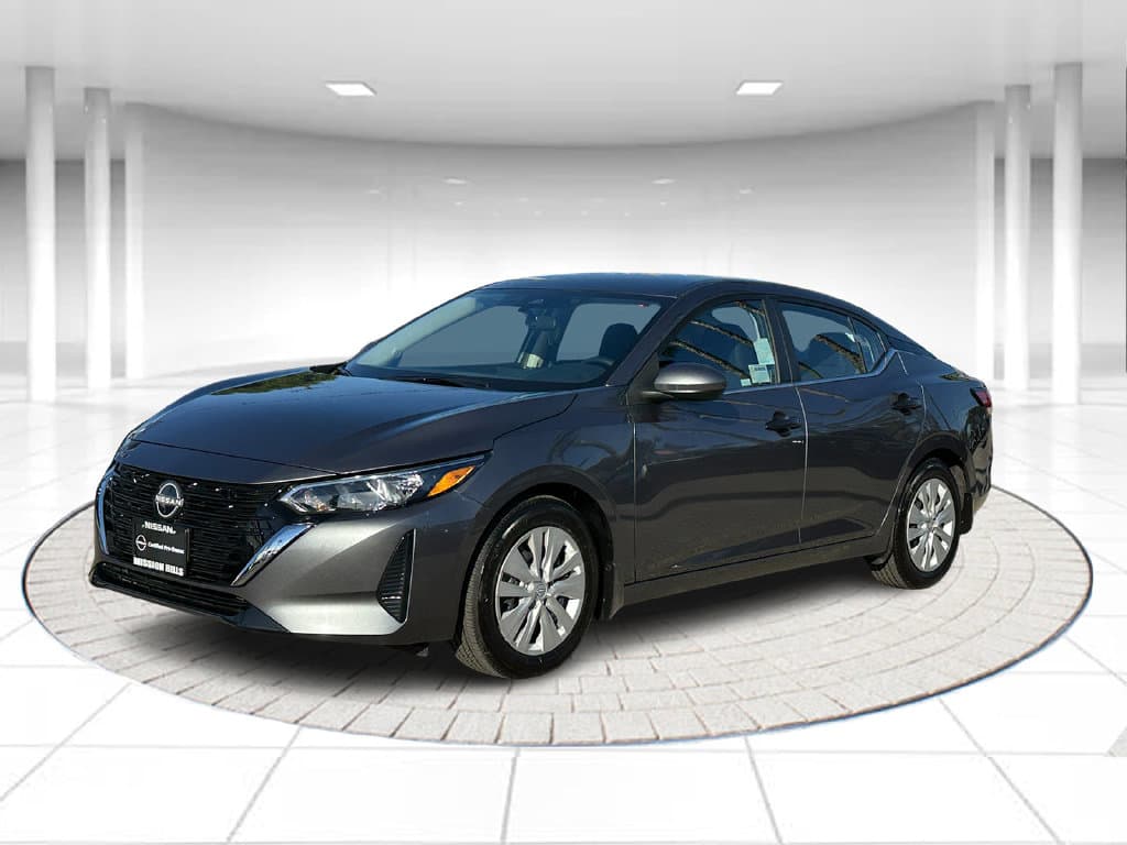 2025 Nissan Sentra S — photo 1 of 32
