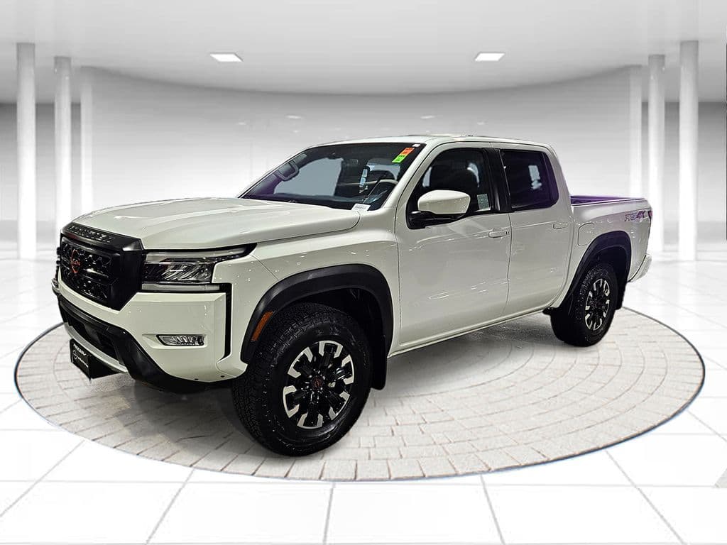 2024 Nissan Frontier PRO-4X — photo 1 of 25