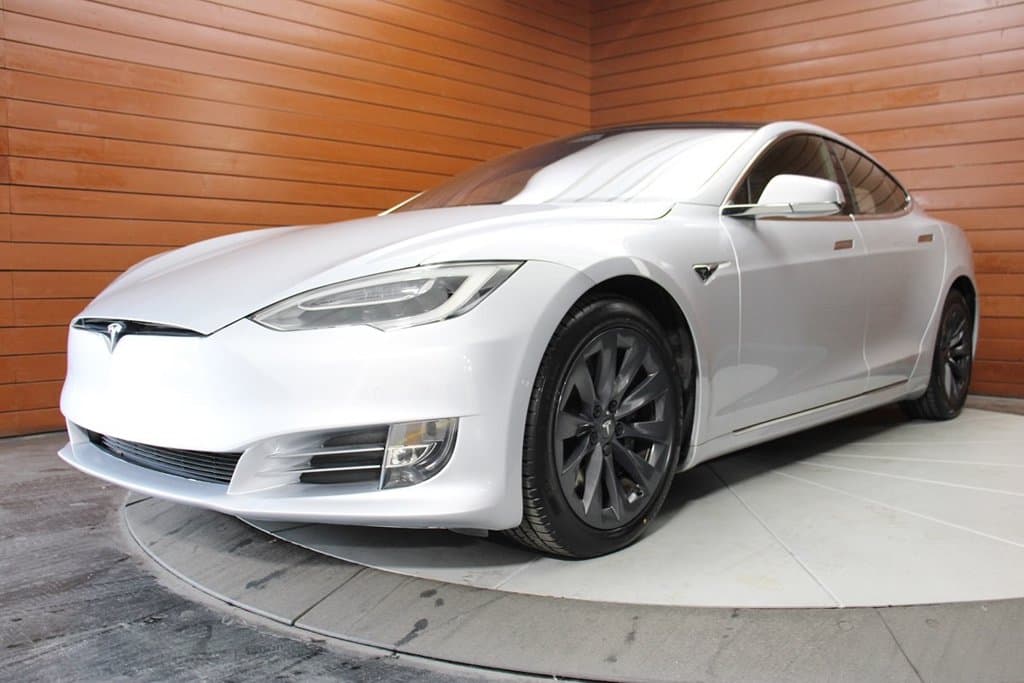 2018 Tesla Model S 75D — photo 1 of 50