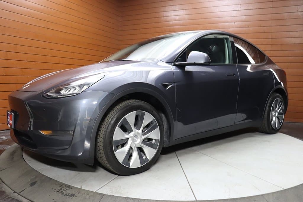 2020 Tesla Model Y Long Range — photo 1 of 61