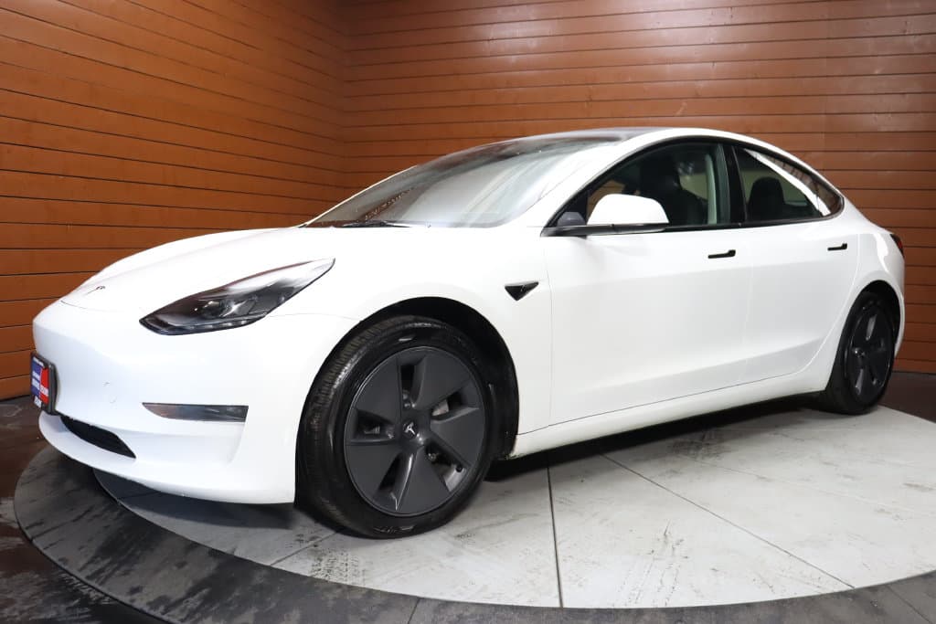2022 Tesla Model 3 Long Range — photo 1 of 51