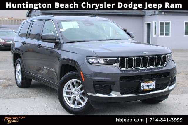 2023 Jeep Grand Cherokee L Laredo — photo 1 of 49