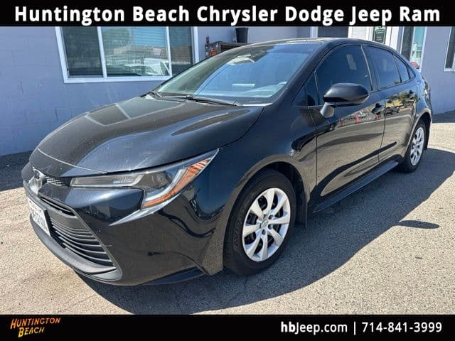 2023 Toyota Corolla LE — photo 1 of 11