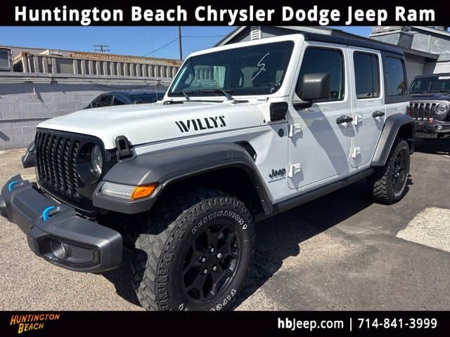 2023 Jeep Wrangler Base — photo 1 of 11