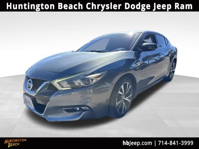 2017 Nissan Maxima Base — photo 1 of 11