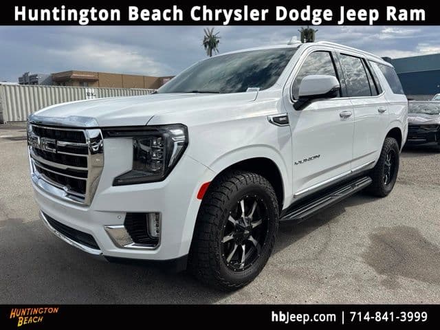 2022 GMC Yukon SLT — photo 1 of 12