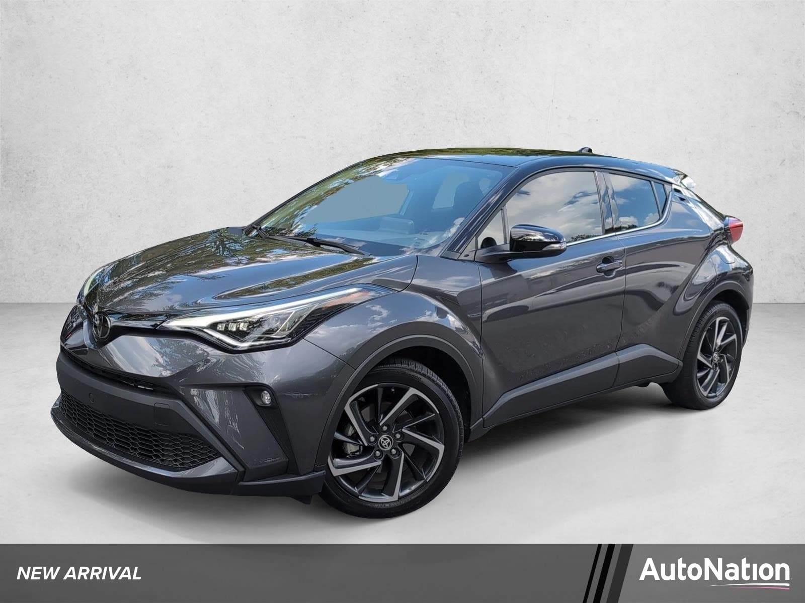 2021 Toyota C-HR Limited — photo 1 of 30