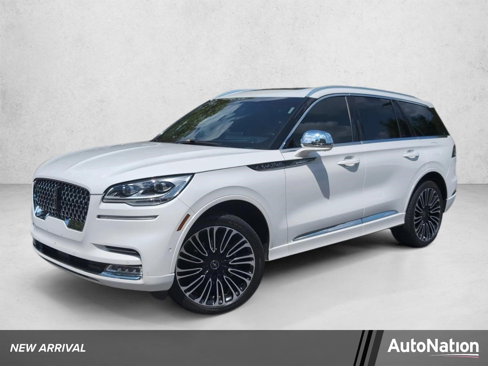 2020 Lincoln Aviator Black Label — photo 1 of 30