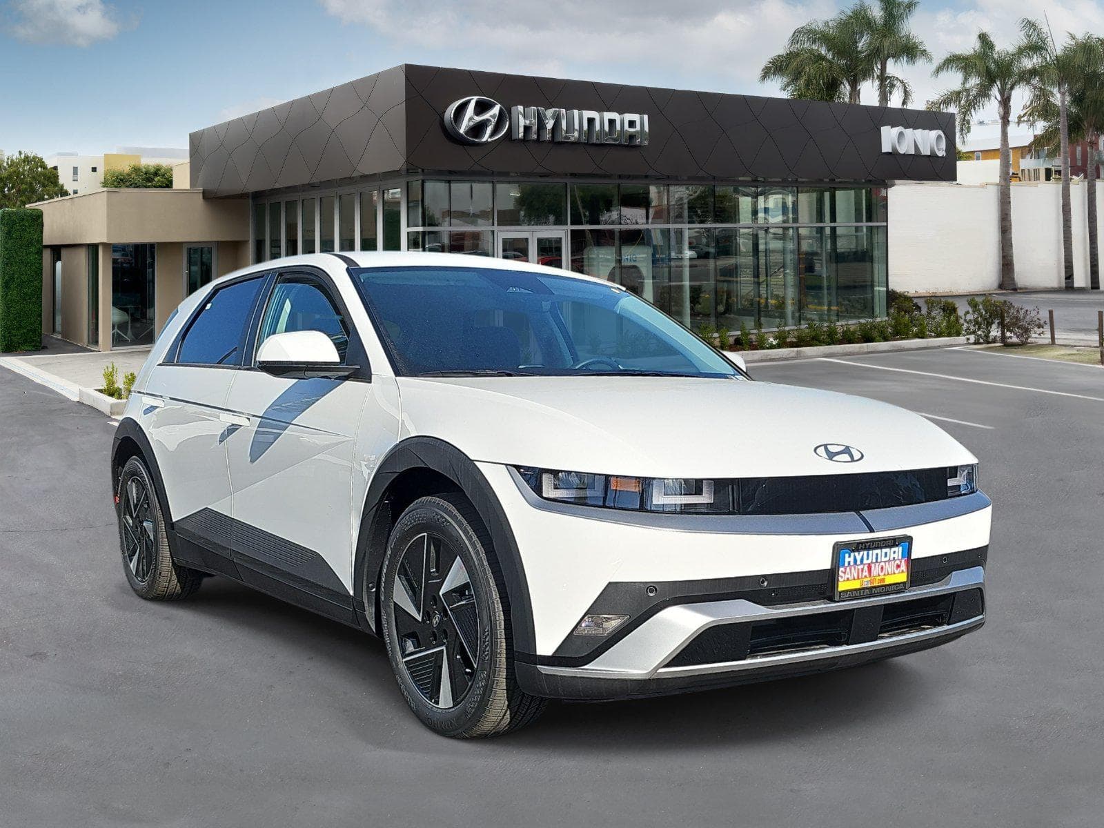 2027 Hyundai IONIQ 5 SE — photo 1 of 38